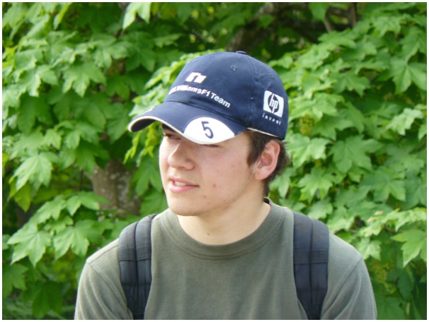 584x433 pixels (102K)